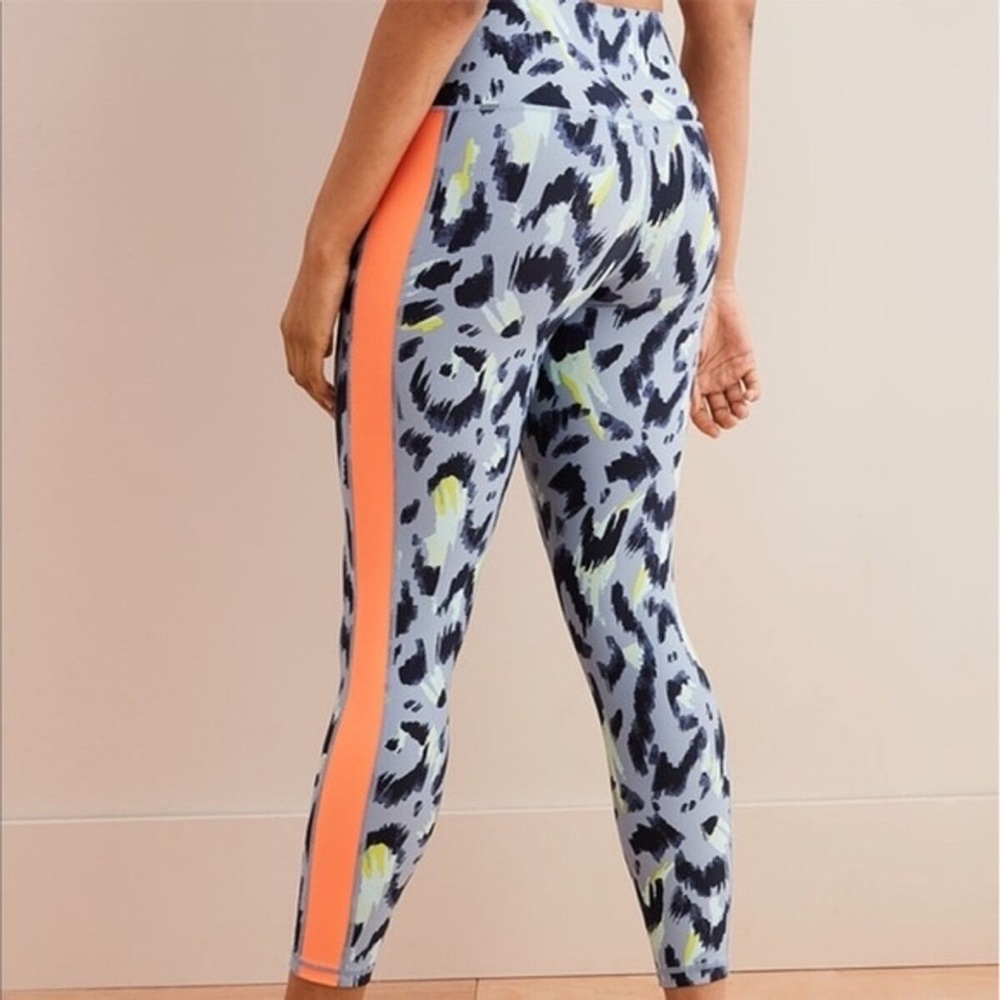 Aerie Chill Play Move High Rise Leopard Leggings - Picture 3 of 5